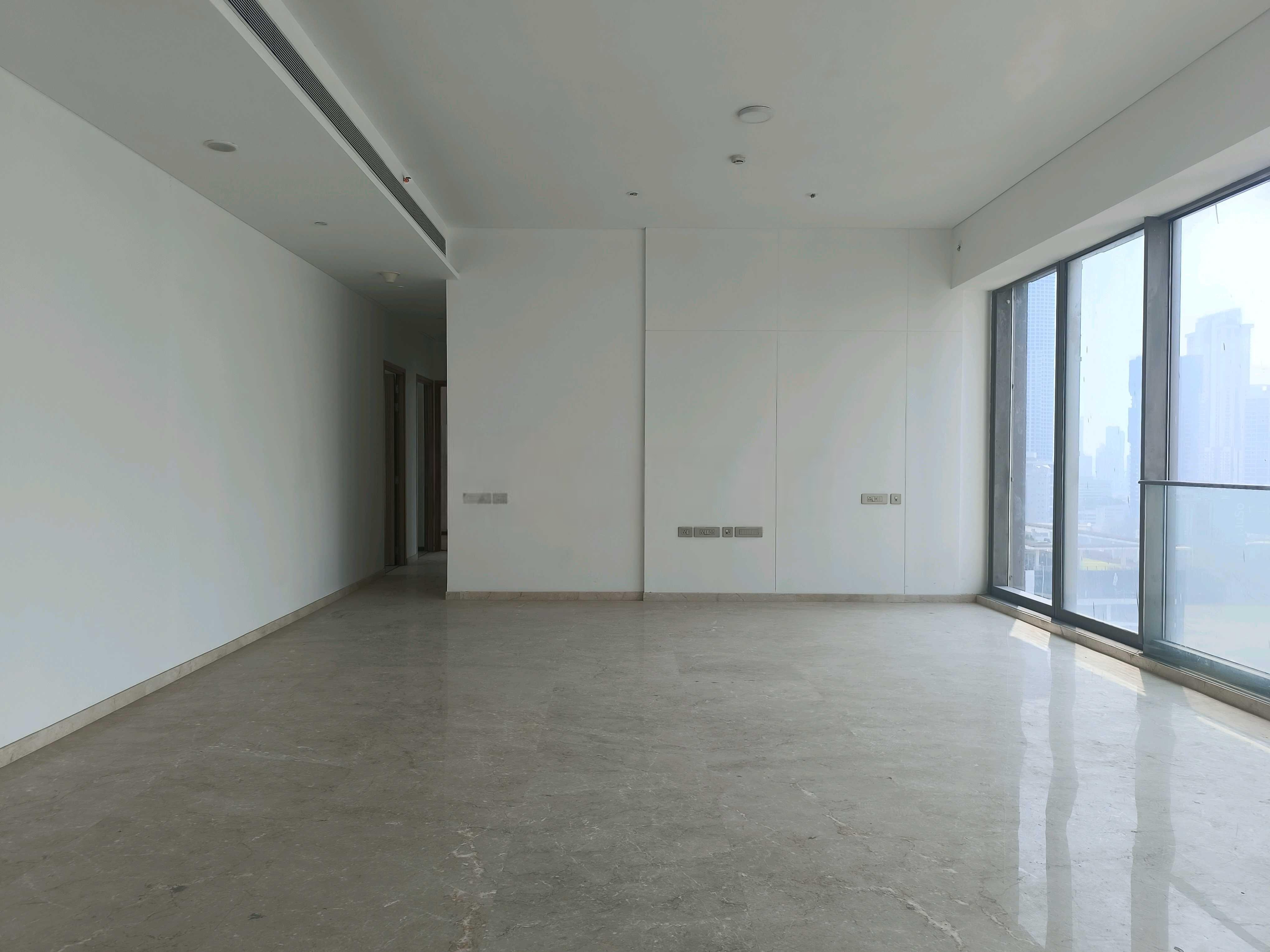 5 BHK + Servant Room,Study Room Apartment For Sale in Rustomjee Crown