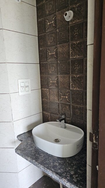 3 BHK Apartment For Rent in Green Valley Residencia, Ghazipur