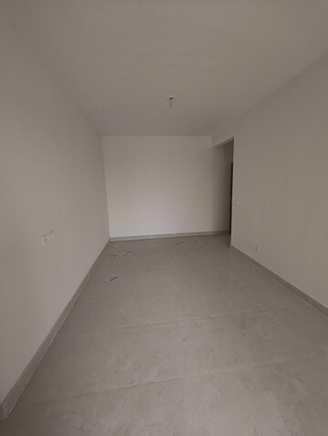 Room in 2 BHK Apartment at Signature Global Orchard Avenue, Sector 93 – for Rent