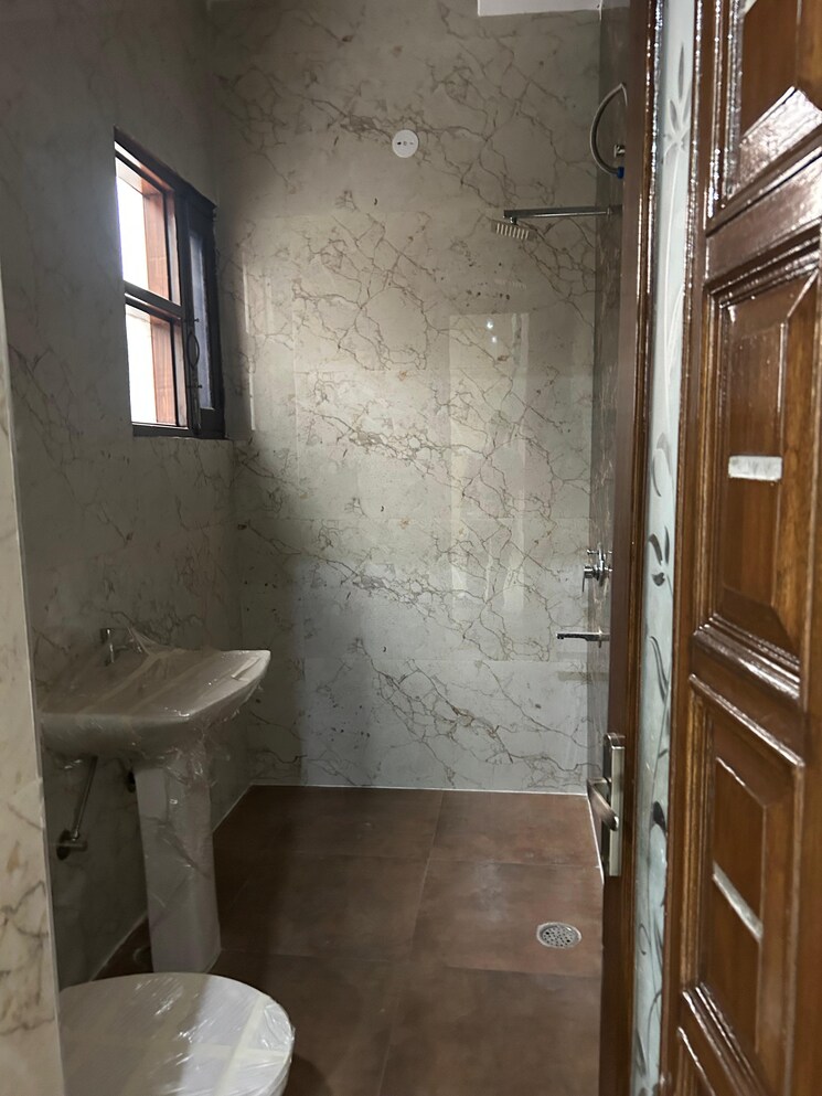 Bathroom, ambala highway 2 Bedroom 1000 Sq.Ft. Independent House In Ambala Highway Zirakpur 8594191