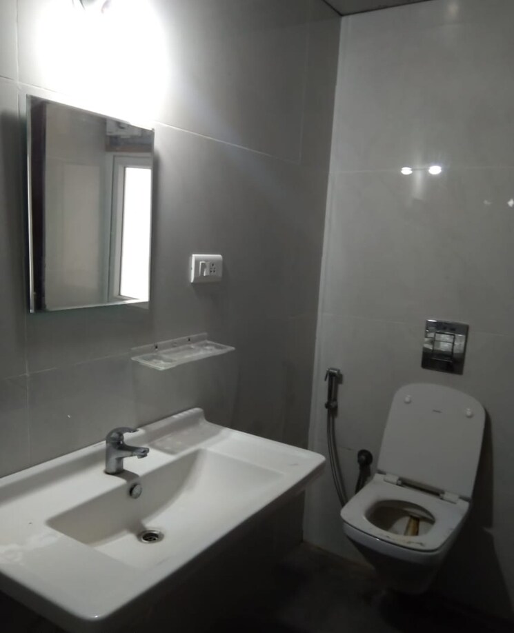 Bathroom, vishnu-vistara 3 Bedroom 1890 Sq.Ft. Apartment In Hi Tech City Hyderabad 8594207
