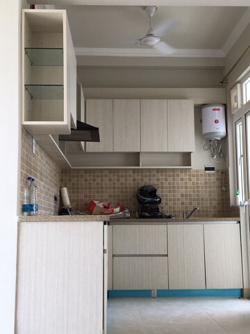 Kitchen in 2.5 BHK Builder Floor at Central Park 3 Flower Valley, Sohna Sector 33 – for Rent