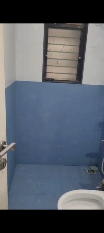 Room in 2 BHK Apartment at Star Avenue Kalina, Kalina – for Rent