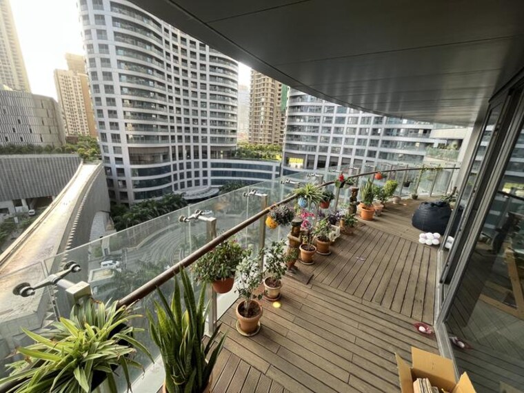 Balcony, lodha-world-view 4 Bedroom 2619 Sq.Ft. Apartment In Worli Mumbai 8594274