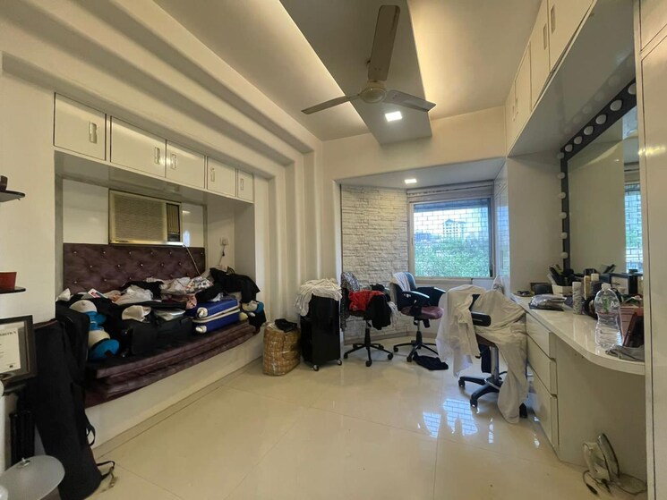 Master Bedroom, juhu-pearl 3.5 Bedroom 1800 Sq.Ft. Apartment In Juhu Mumbai 8594331