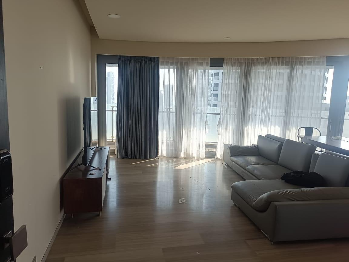 3 BHK + Pooja Room,Servant Room Apartment For Sale in Lodha World Crest