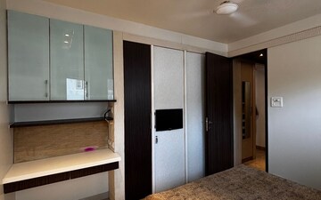 3 BHK Apartment For Rent in LnT Crescent Bay T5, Parel