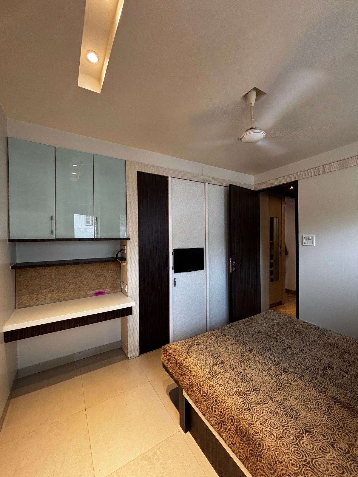 3 BHK + Pooja Room Apartment For Rent in LnT Crescent Bay T5