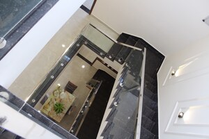 Furnished Amenities in 3 BHK Villa at Mansarovar Extension – for Sale