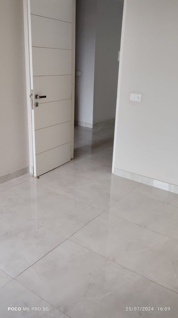 Room, cosmos-express-99 4 Bedroom 2650 Sq.Ft. Apartment In Sector 99 Gurgaon 8594404