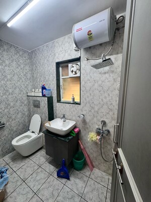 Bathroom in 1 BHK Apartment at Viman Pearl, Viman Nagar – for Sale