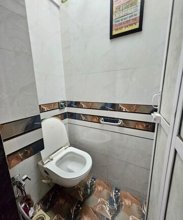 Bathroom in 2 BHK Apartment at Best Complex Andheri West, Andheri West – for Rent
