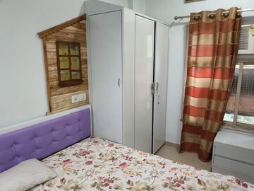 Bedroom in 2 BHK Apartment at Best Complex Andheri West, Andheri West – for Rent