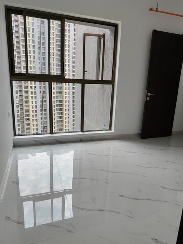 Room in 2 BHK Apartment at Raymond Ten X Vibes, J K Gram – for Rent