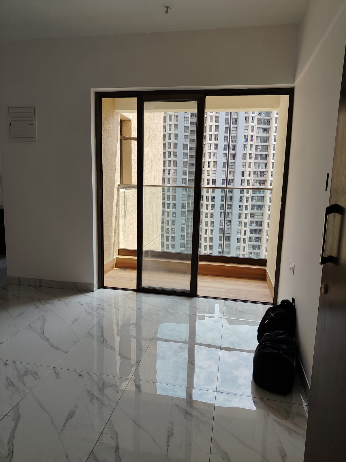 2 BHK Apartment For Rent in Raymond Ten X Vibes