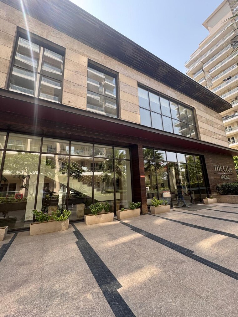  Parking, paras-irene 3.5 Bedroom 2185 Sq.Ft. Apartment In Sector 70a Gurgaon 8594449