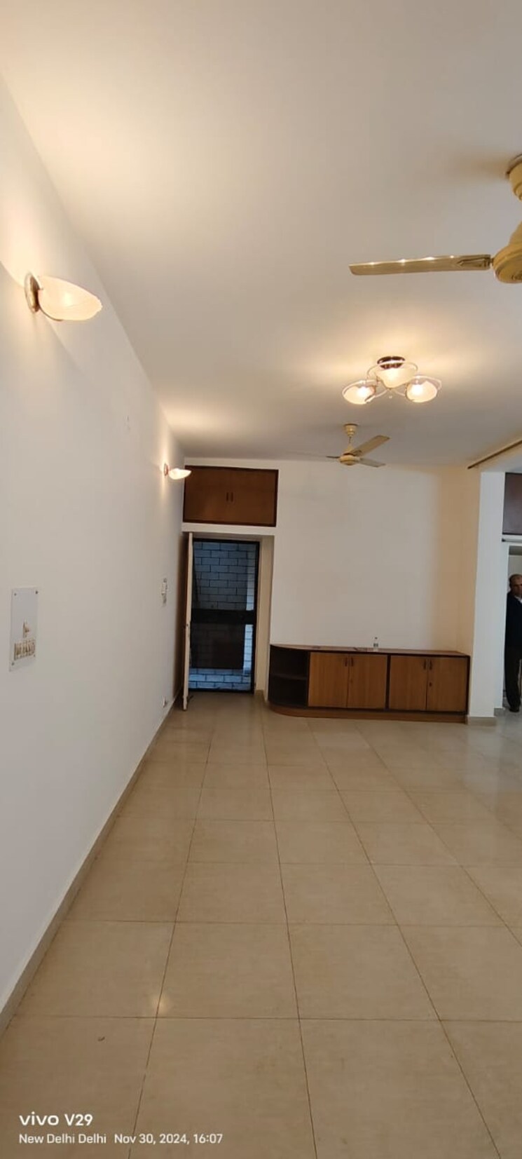 Room, rwa-jasola-sector-8-sfs-flat 3 Bedroom 1200 Sq.Ft. Apartment In Jasola Delhi 8594464