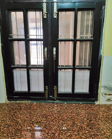 Building Lobby in 2 BHK Independent House at Jankipuram – for Rent