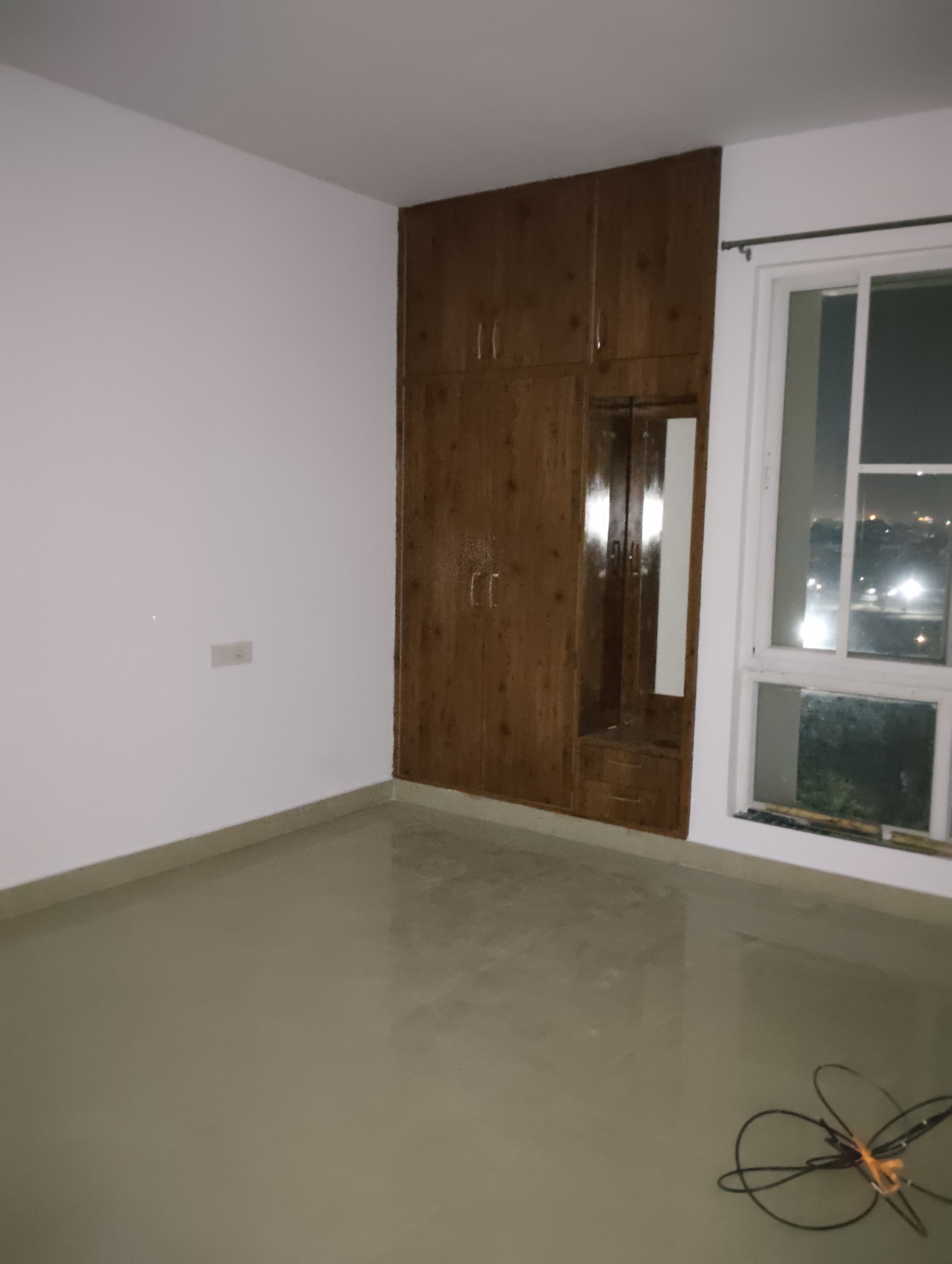2 BHK + Pooja Room Apartment For Rent in Jankipuram