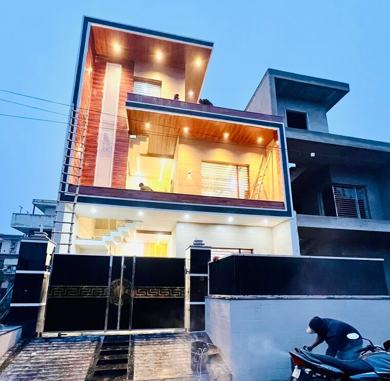 Exterior View, sunny enclave 4 Bedroom 139 Sq.Yd. Independent House In Sunny Enclave Mohali 8594586