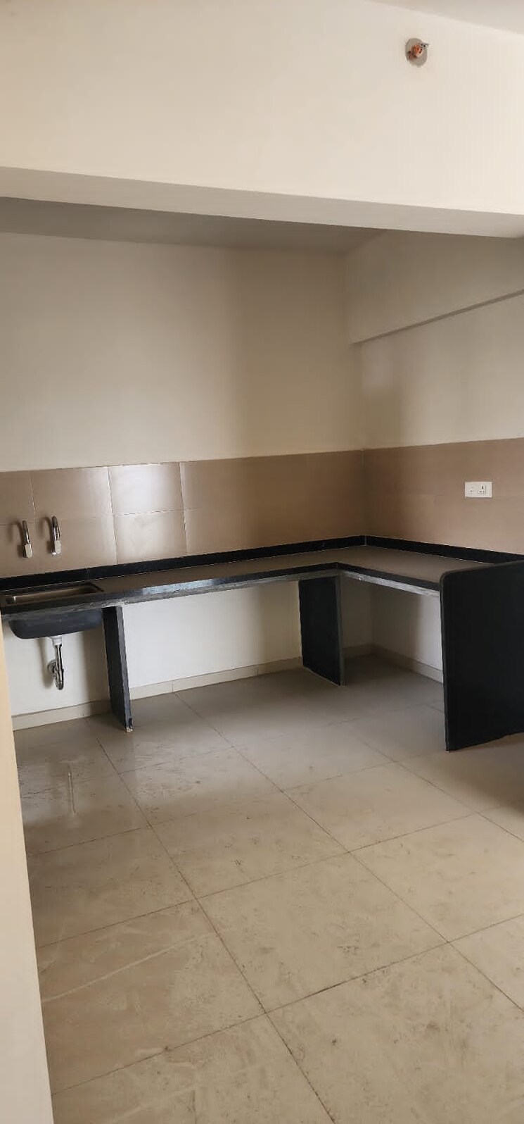 Kitchen, mantra-monarch 3 Bedroom 1000 Sq.Ft. Apartment In Balewadi Pune 8594646