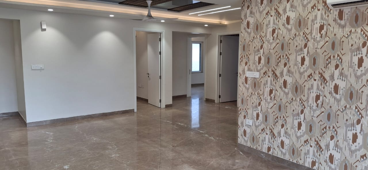 4 BHK + Pooja Room Apartment For Rent in Trendset GMR