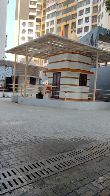1 BHK Apartment – Exterior View View at Riddhi Garden, Malad East - for Rent