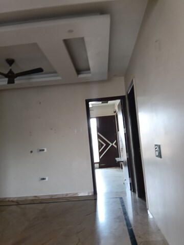 Furnished Amenities in 3 BHK Builder Floor at Sector 15 – for Rent