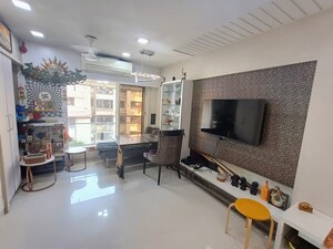 2 BHK Apartment For Sale in Malad West