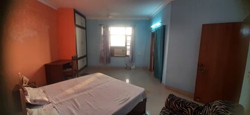 Bedroom in 3 BHK Apartment at Gms Road – for Rent