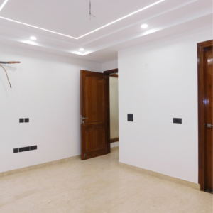 Room in 3 BHK Builder Floor at South Extension I – for Sale