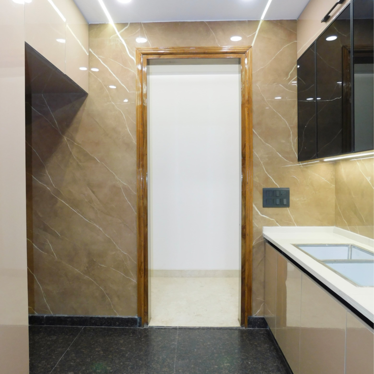 Bathroom, south extension i 3 Bedroom 2250 Sq.Ft. Builder Floor In South Extension I Delhi 8594769