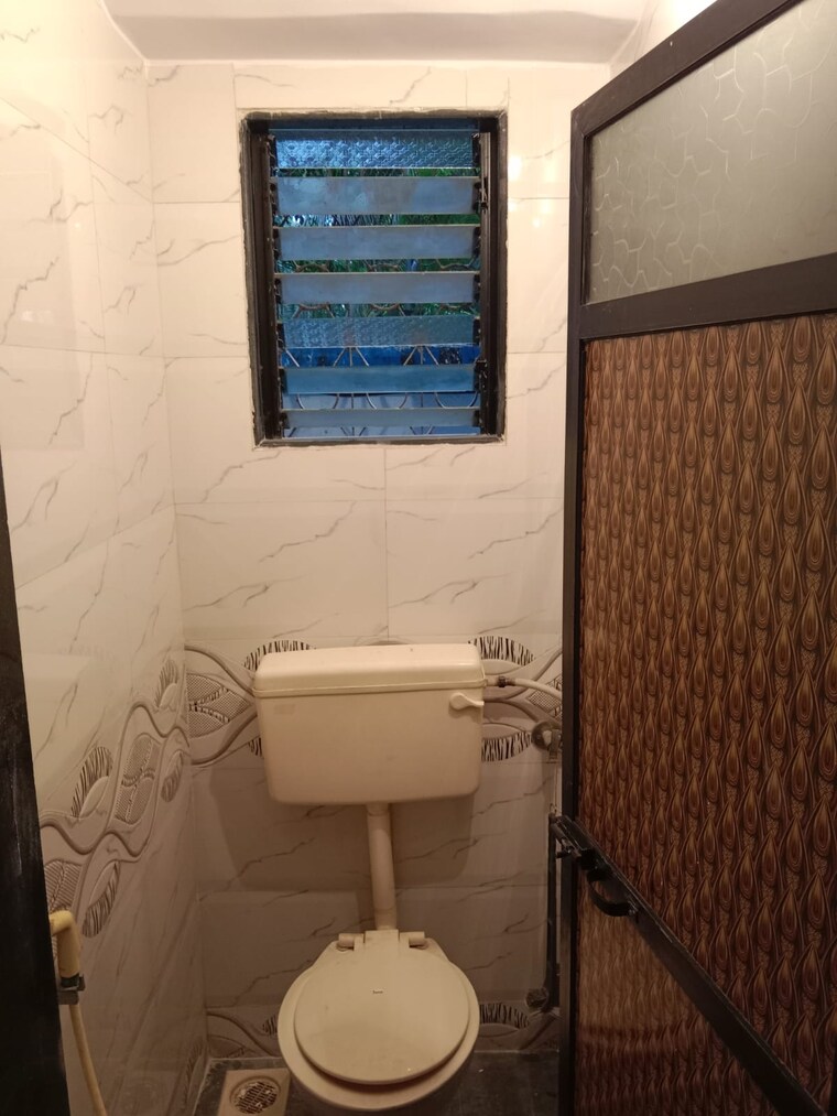 Bathroom, dhaval-sunrise-orlem 3 Bedroom 1110 Sq.Ft. Apartment In Malad West Mumbai 8594772