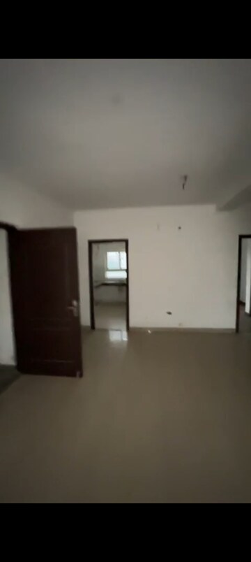 Room in 3 BHK Builder Floor at BPTP Elite Floors, Sector 83 – for Rent