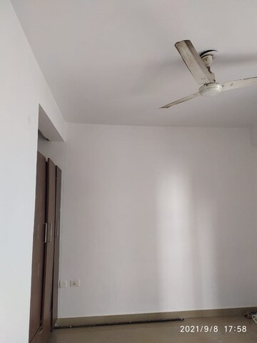 2 BHK Apartment For Rent in APS Platinum Towers, Pir Machalla