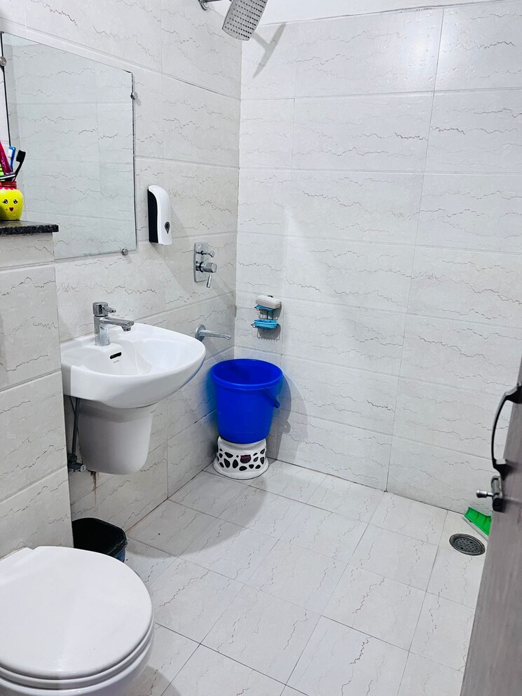 Bathroom, mp-metro-towers 1 Bedroom 600 Sq.Ft. Apartment In Dhakoli Zirakpur 8594863