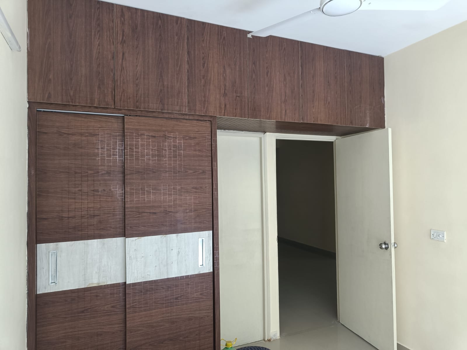 2 BHK Apartment For Sale in MRG The Balcony