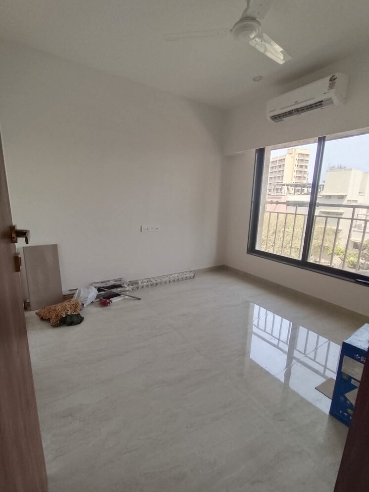 Room, andheri west 1 Bedroom 500 Sq.Ft. Apartment In Andheri West Mumbai 8594899