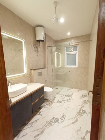 Kitchen in 3 BHK Builder Floor at Unitech South City II, Sector 50 – for Sale