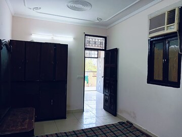 Building Lobby in 1 BHK Builder Floor at Sector 55 – for Rent