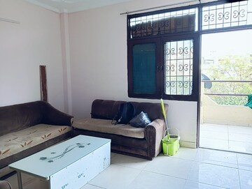 Living Room in 1 BHK Builder Floor at Sector 55 – for Rent