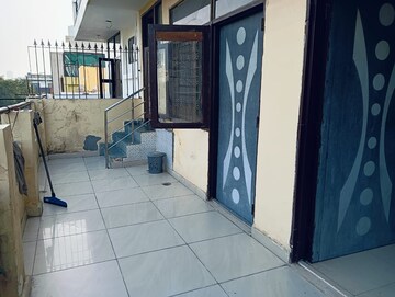 Kitchen in 1 BHK Builder Floor at Sector 55 – for Rent