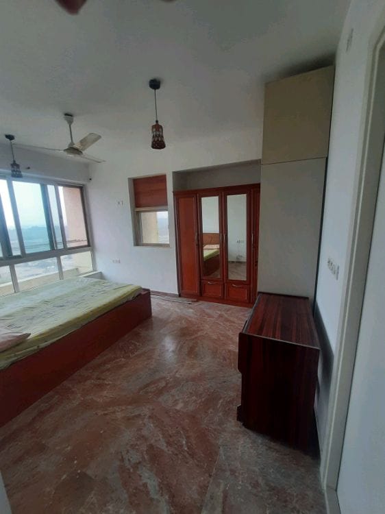 2 BHK + Extra Room Apartment For Sale in Hiranandani Villa Grand