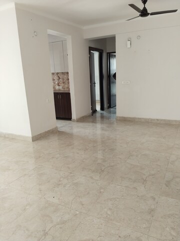 Room in 3 BHK Apartment at Amrapali Leisure Park, Amrapali Leisure Valley – for Rent