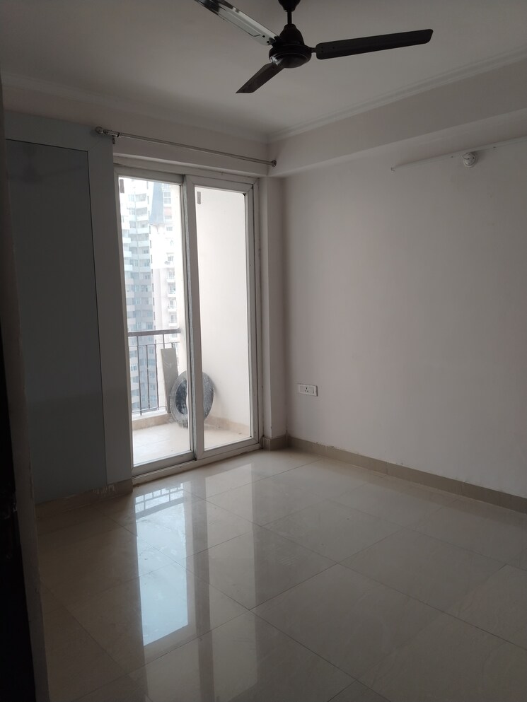 Room, amrapali-leisure-park 3 Bedroom 1450 Sq.Ft. Apartment In Amrapali Leisure Valley Greater Noida 8595150