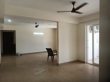 Room in 4 BHK Apartment at The 3C Lotus Panache, Sector 110 – for Rent