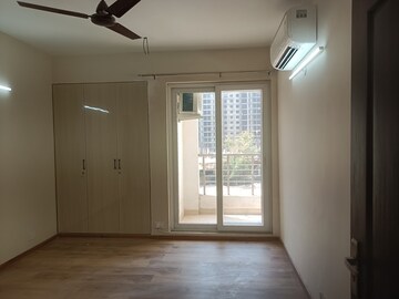 Room in 4 BHK Apartment at The 3C Lotus Panache, Sector 110 – for Rent