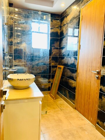 Balcony in 4 BHK Builder Floor at Green Fields Colony – for Rent