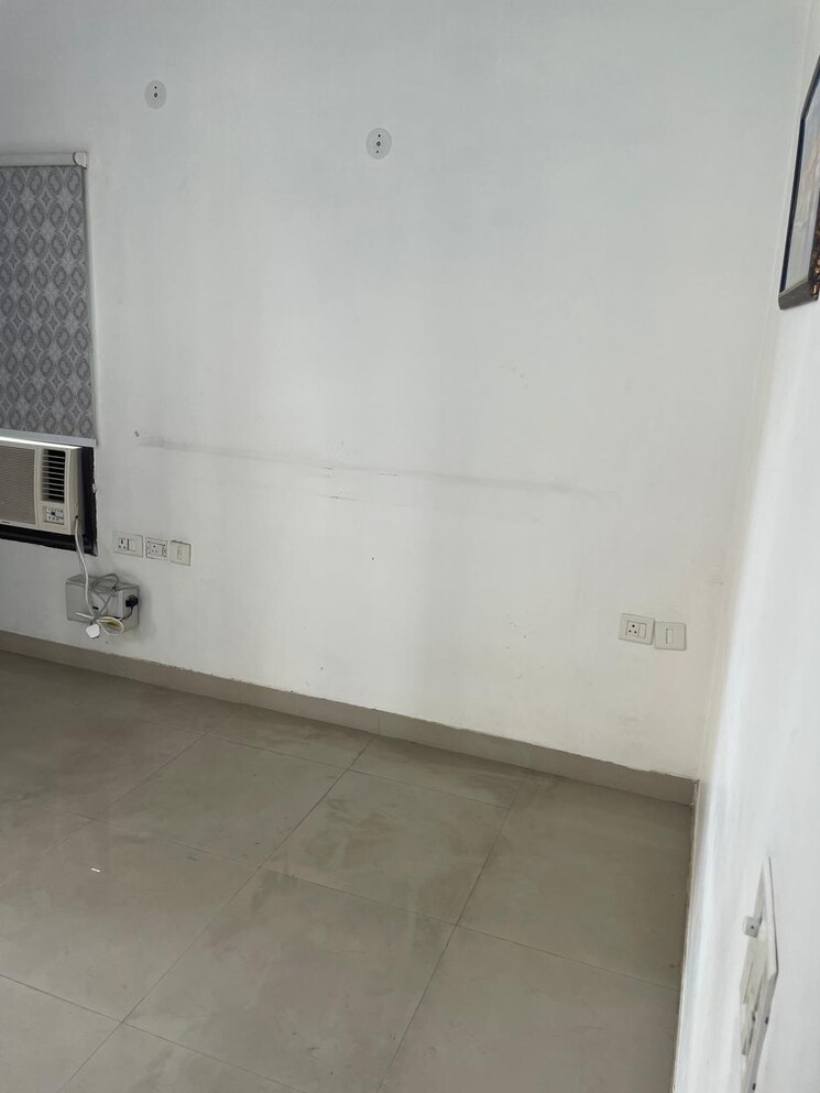 Room, rps-savana 2 Bedroom 955 Sq.Ft. Apartment In Sector 88 Faridabad 8595155