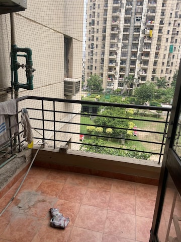 2 BHK Apartment For Rent in RPS Savana, Sector 88